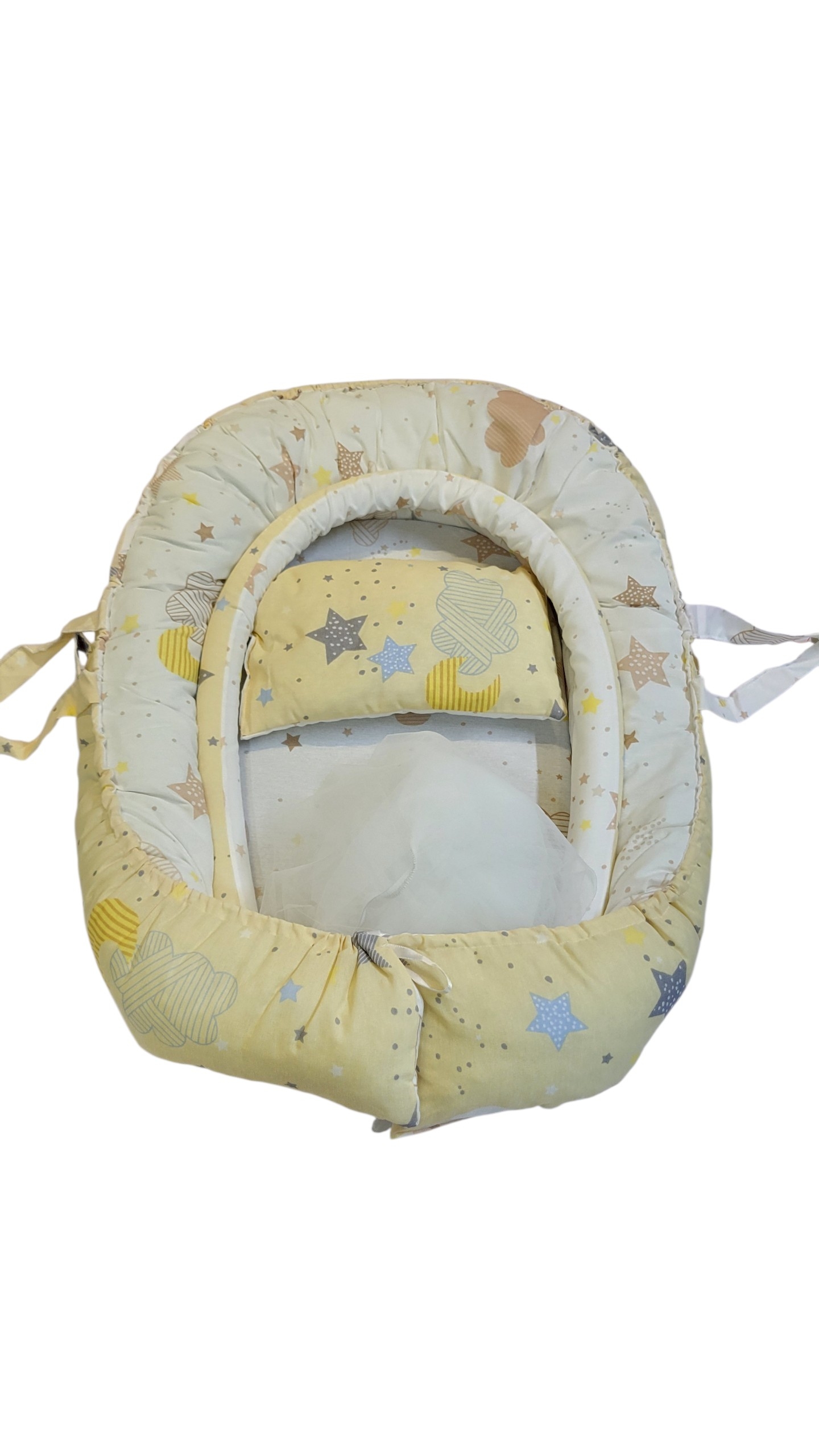 20260605_181009 BABY BASSINET WITH STARS AND MOON - Image 1